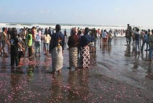 The 'Labuhan' offering ceremony at Parangkusumo Beach