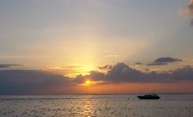 Captivating sunset viewed from Lanta beach